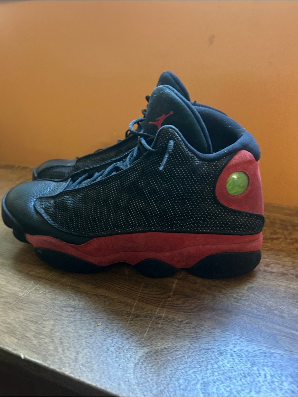 Jordan men’s Black and Red Retro Sneakers